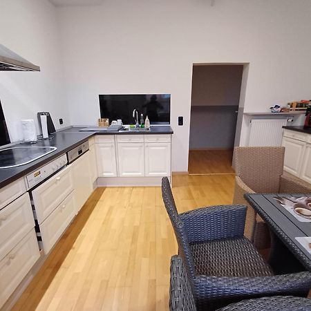 Doppelzimmer, Tv- Bad, Kuehlschrank- Parkplatz-17 Meine Екстер'єр фото
