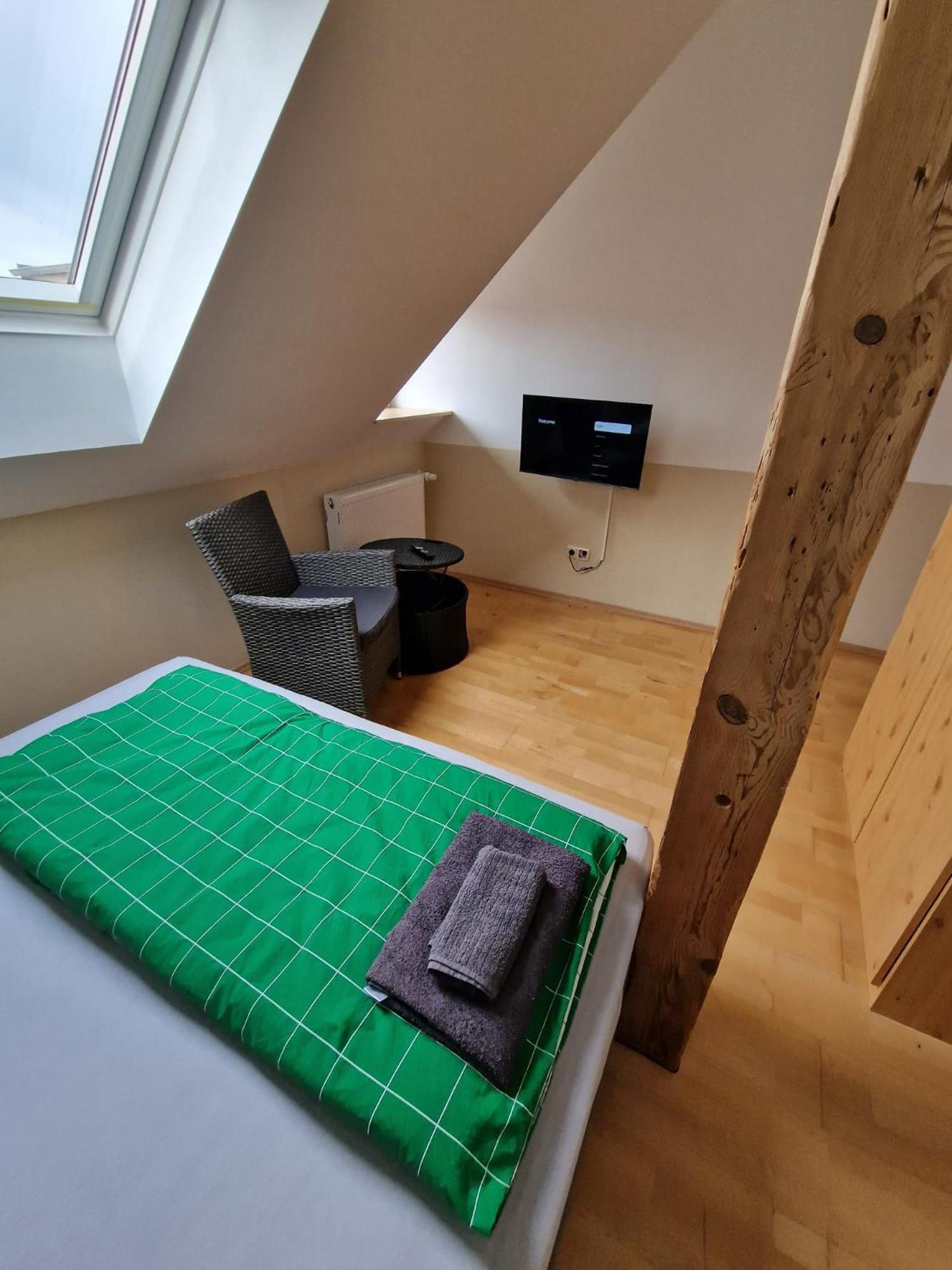 Doppelzimmer, Tv- Bad, Kuehlschrank- Parkplatz-17 Meine Екстер'єр фото