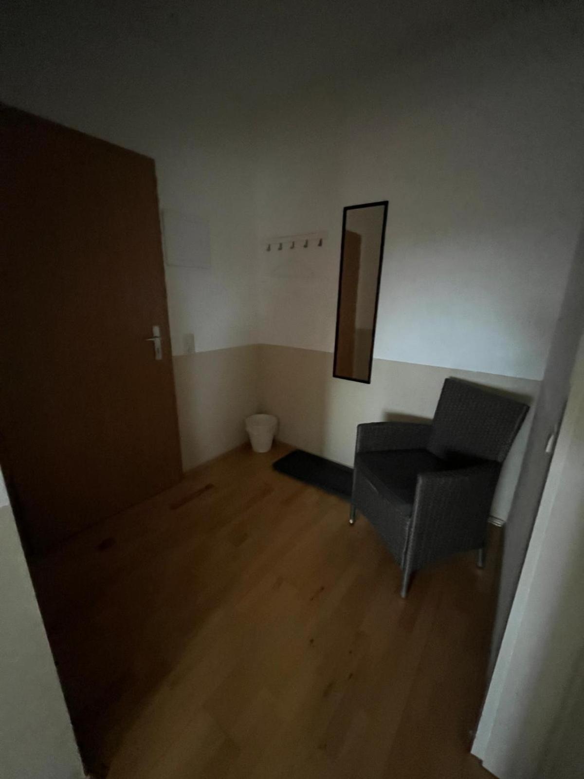 Doppelzimmer, Tv- Bad, Kuehlschrank- Parkplatz-17 Meine Екстер'єр фото