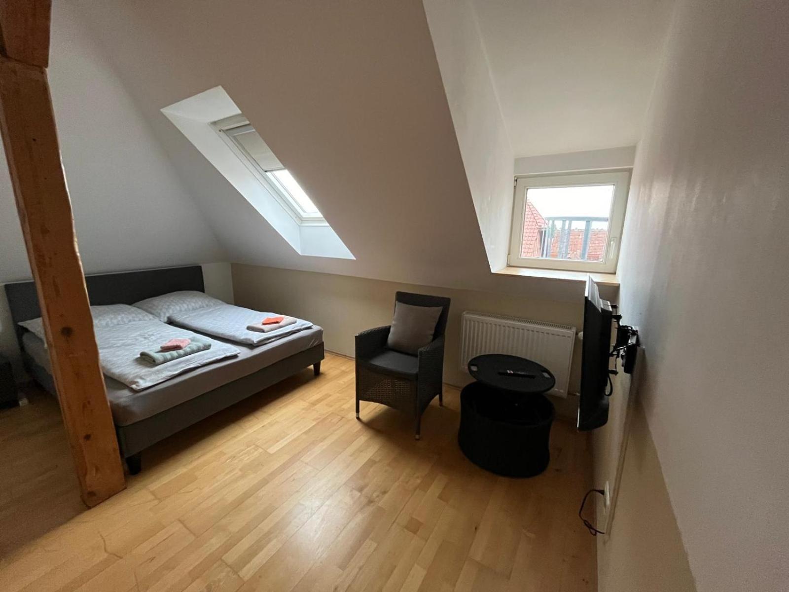 Doppelzimmer, Tv- Bad, Kuehlschrank- Parkplatz-17 Meine Екстер'єр фото