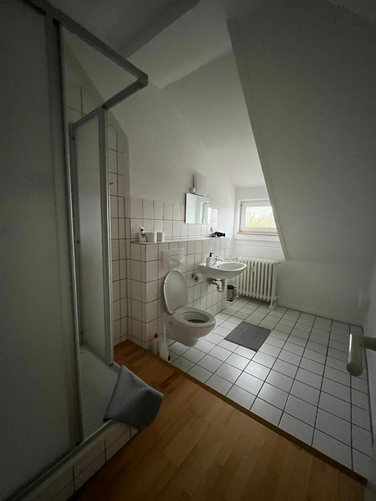 Doppelzimmer, Tv- Bad, Kuehlschrank- Parkplatz-17 Meine Екстер'єр фото